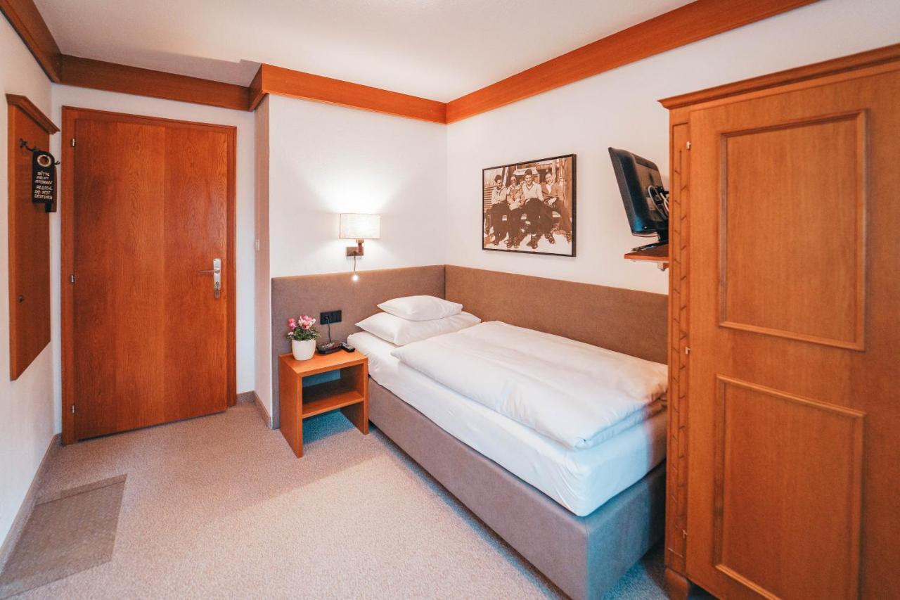 Hotel Garni Almjur Sankt Anton am Arlberg Dış mekan fotoğraf