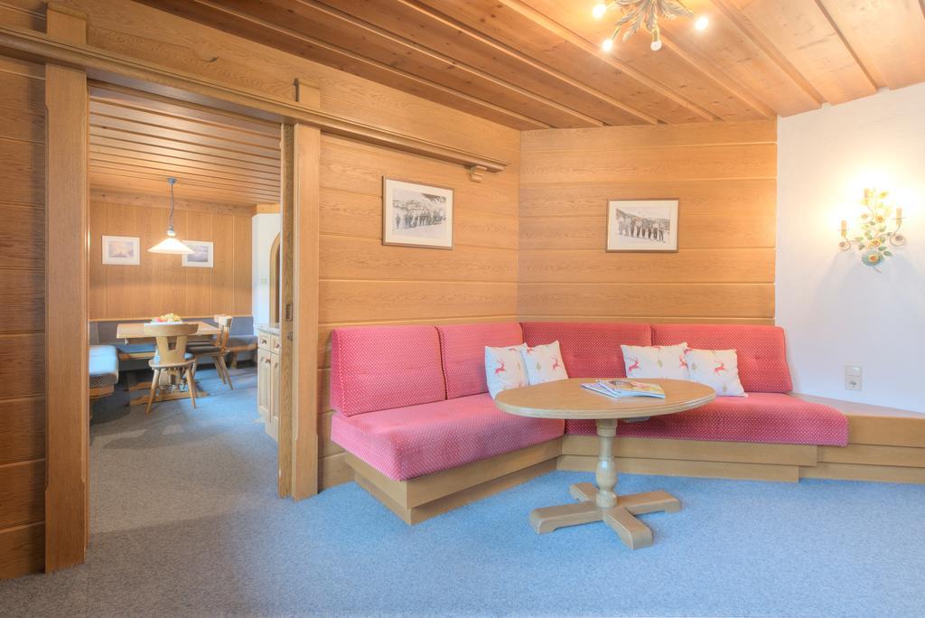 Hotel Garni Almjur Sankt Anton am Arlberg Dış mekan fotoğraf